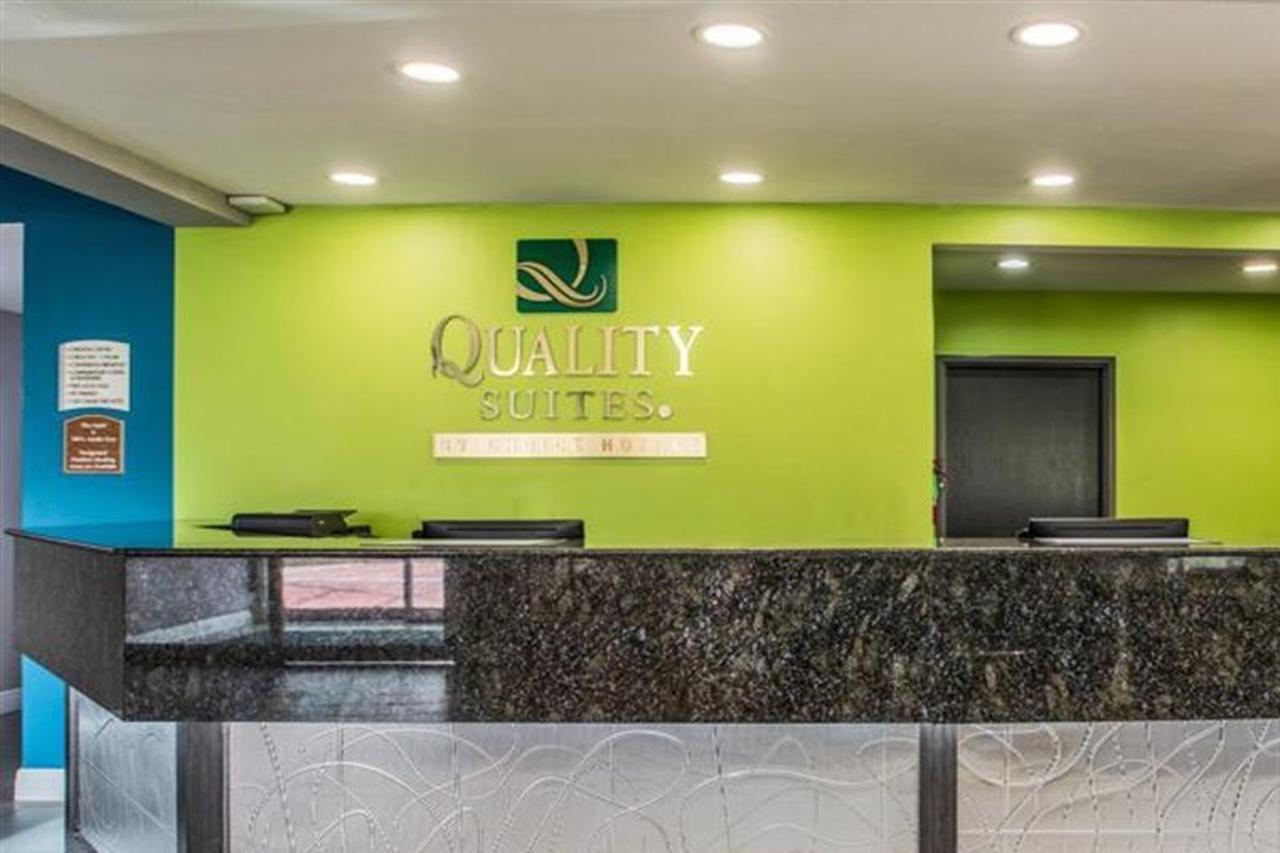 Quality Suites Lake Charles Downtown Exterior foto