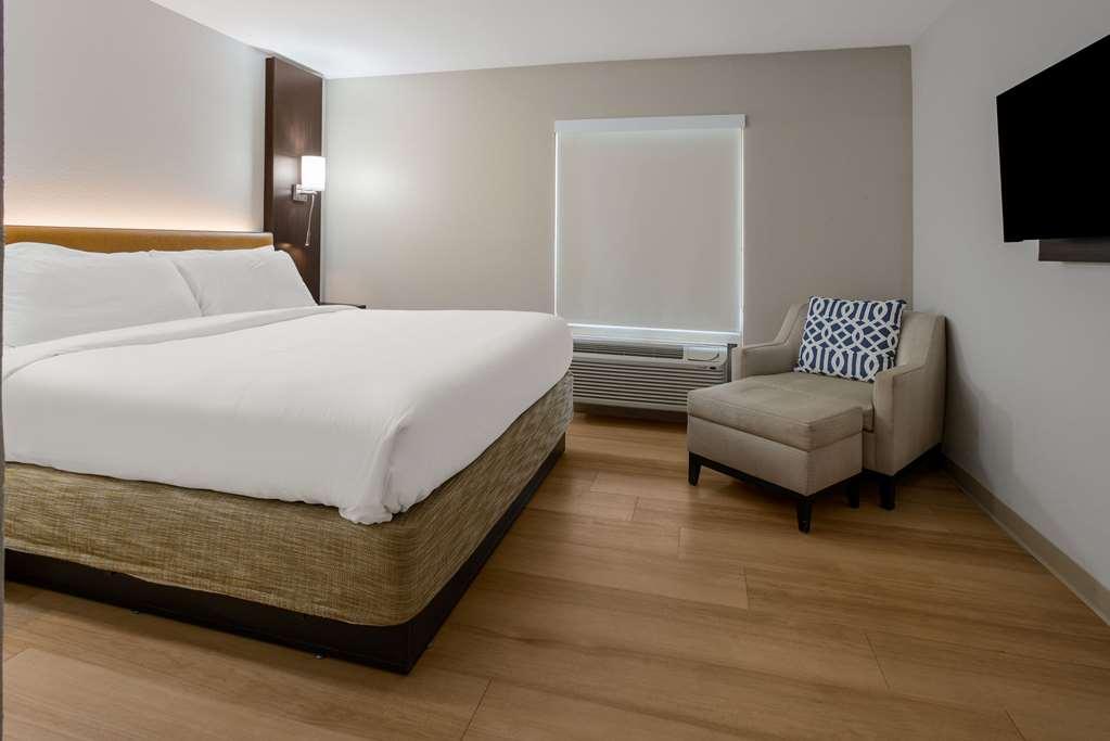Quality Suites Lake Charles Downtown Exterior foto