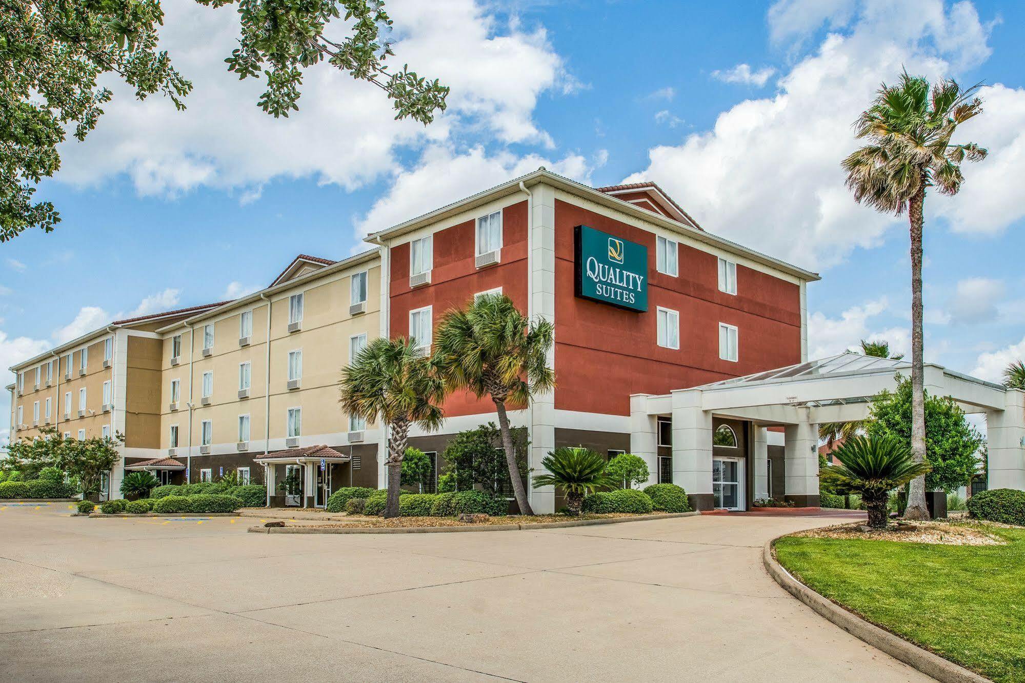 Quality Suites Lake Charles Downtown Exterior foto